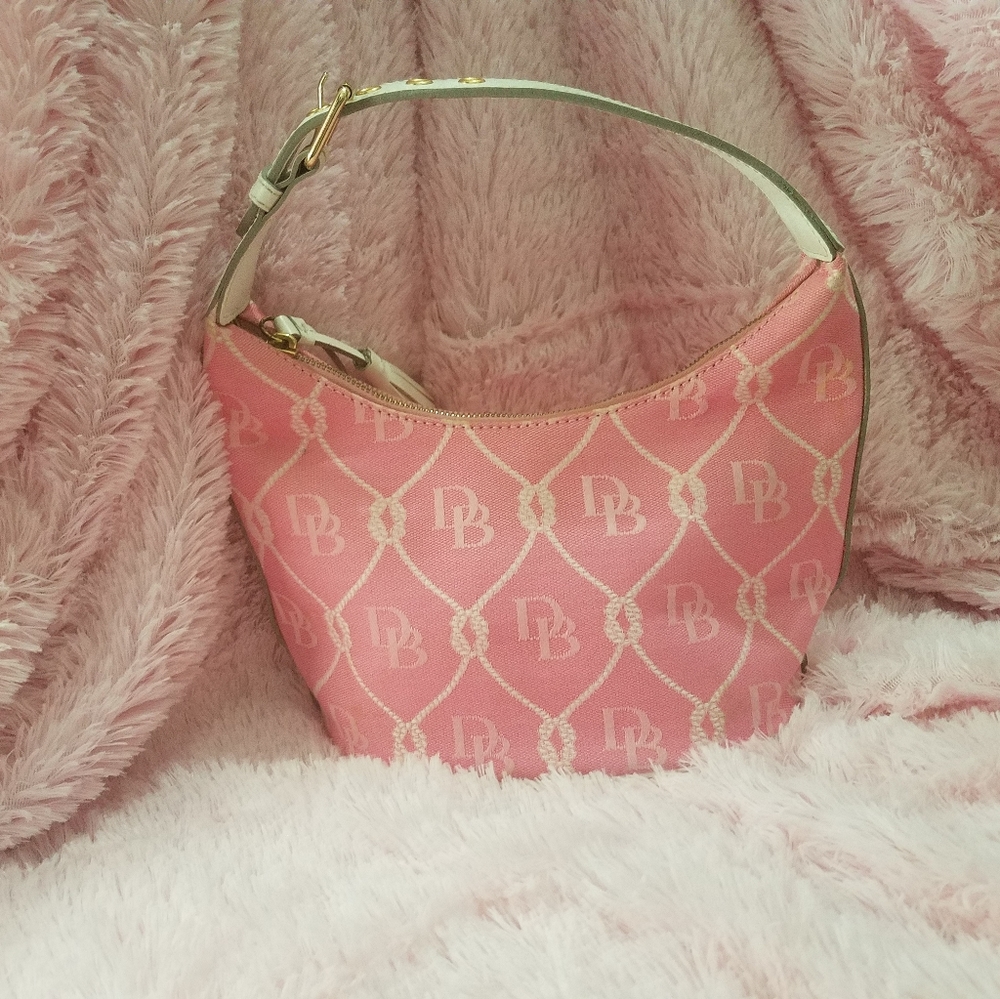 Dooney & Bourke bucket purse